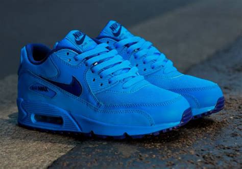 all blue Nike Air Max